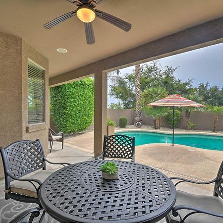 Spacious Surprise Home 6 Mi To Wildlife World Zoo Exterior photo